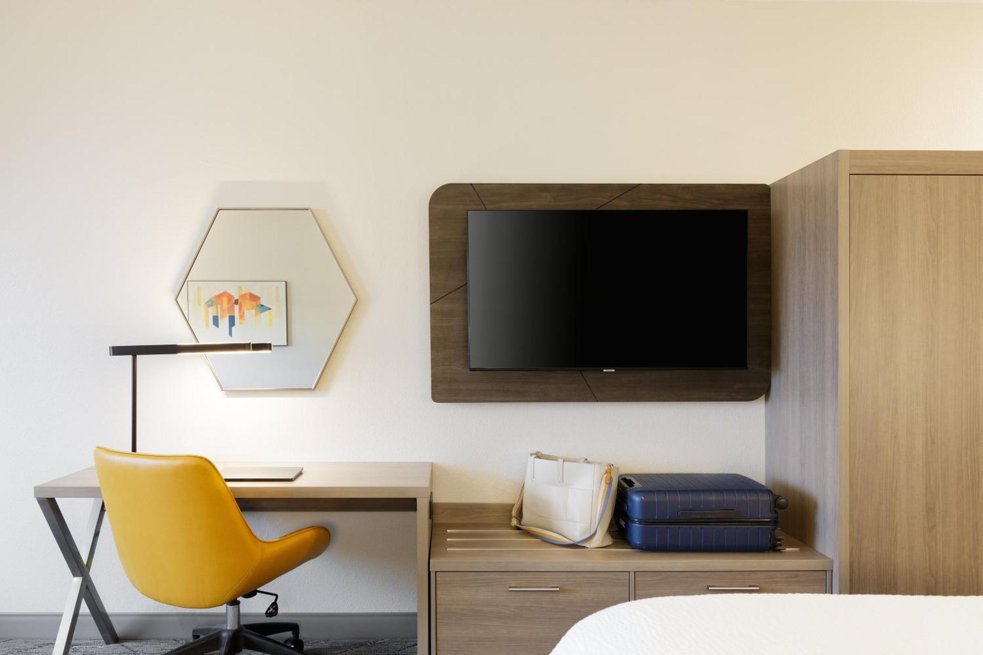 Holiday Inn Express & Suites Weatherford By Ihg Exterior foto